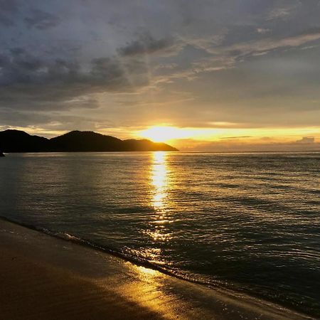 By The Sea Beach Baby Batu Ferringhi Exterior photo